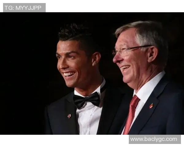 足球明星展示个性腰带风采的视频合集让你大开眼界